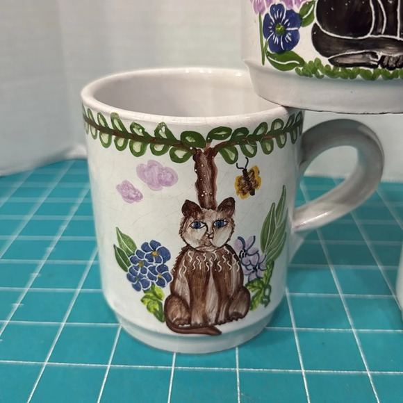 Vintage MM Portugal Hand-Painted Folk Art Kitty Cat/Tiger 3 Cup Set - Picture 4 of 9